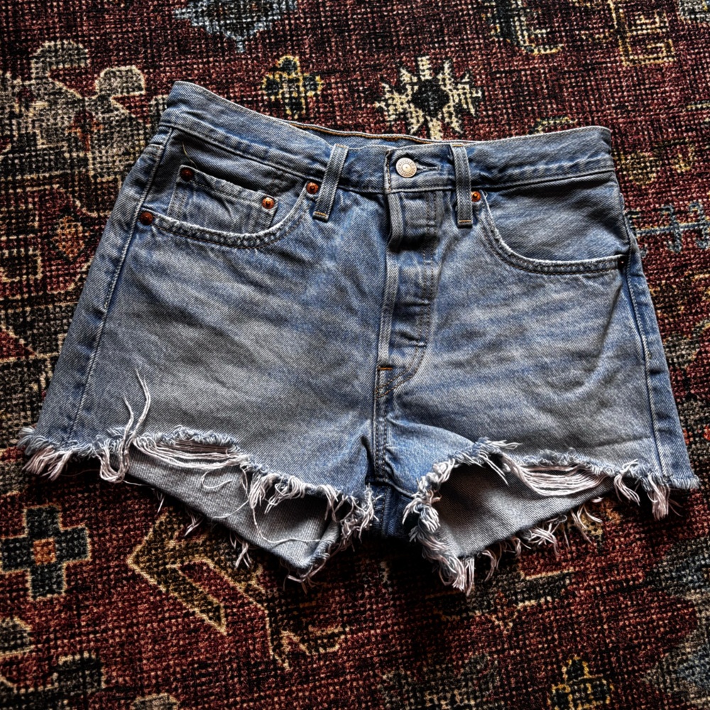 Levi’s 501 Denim Shorts Size 26